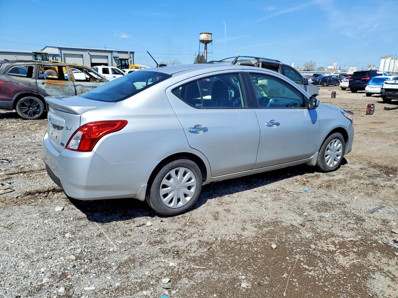 Nissan Versa 1.6 Sv