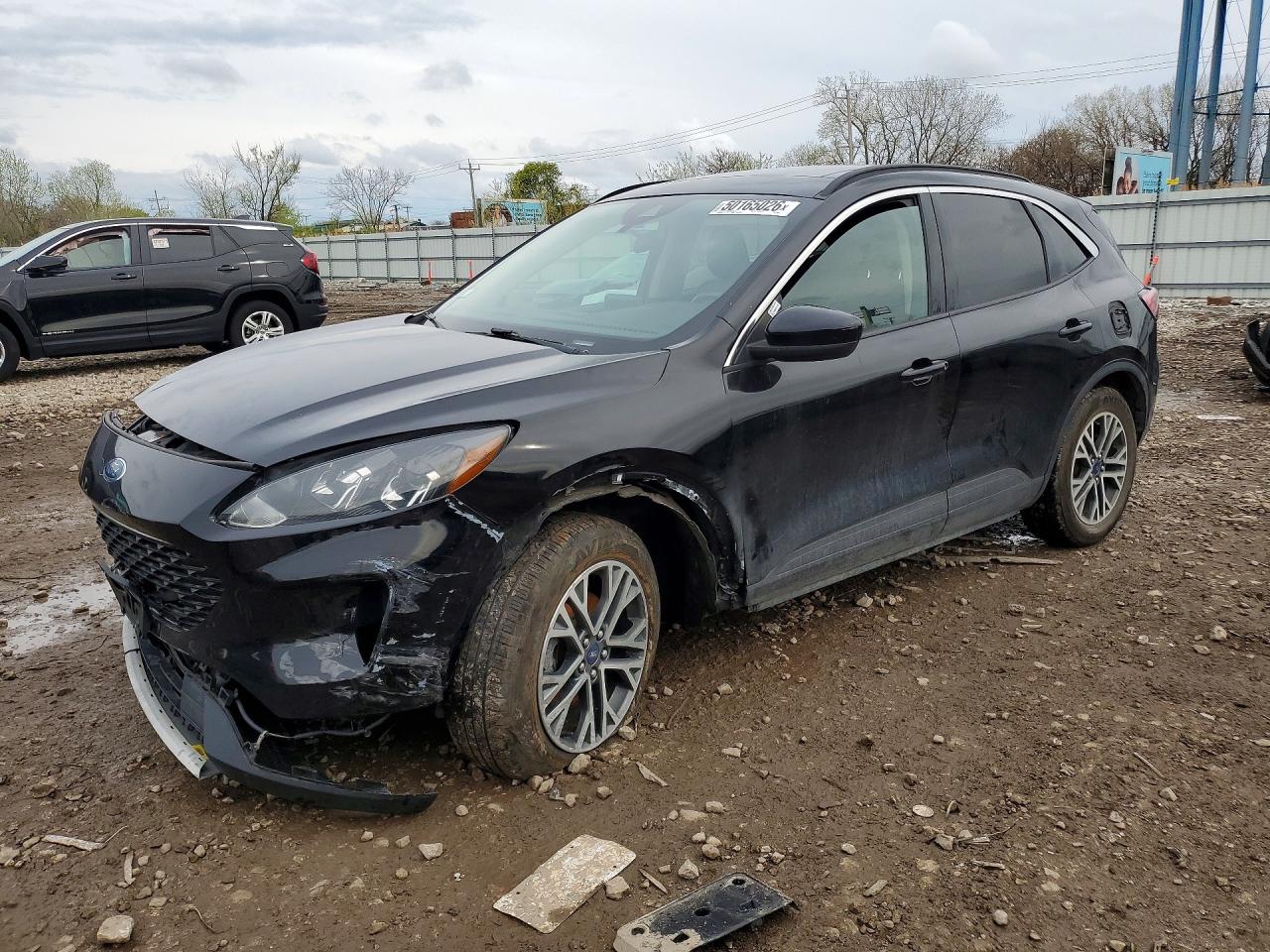 Salvage Ford Escape Image