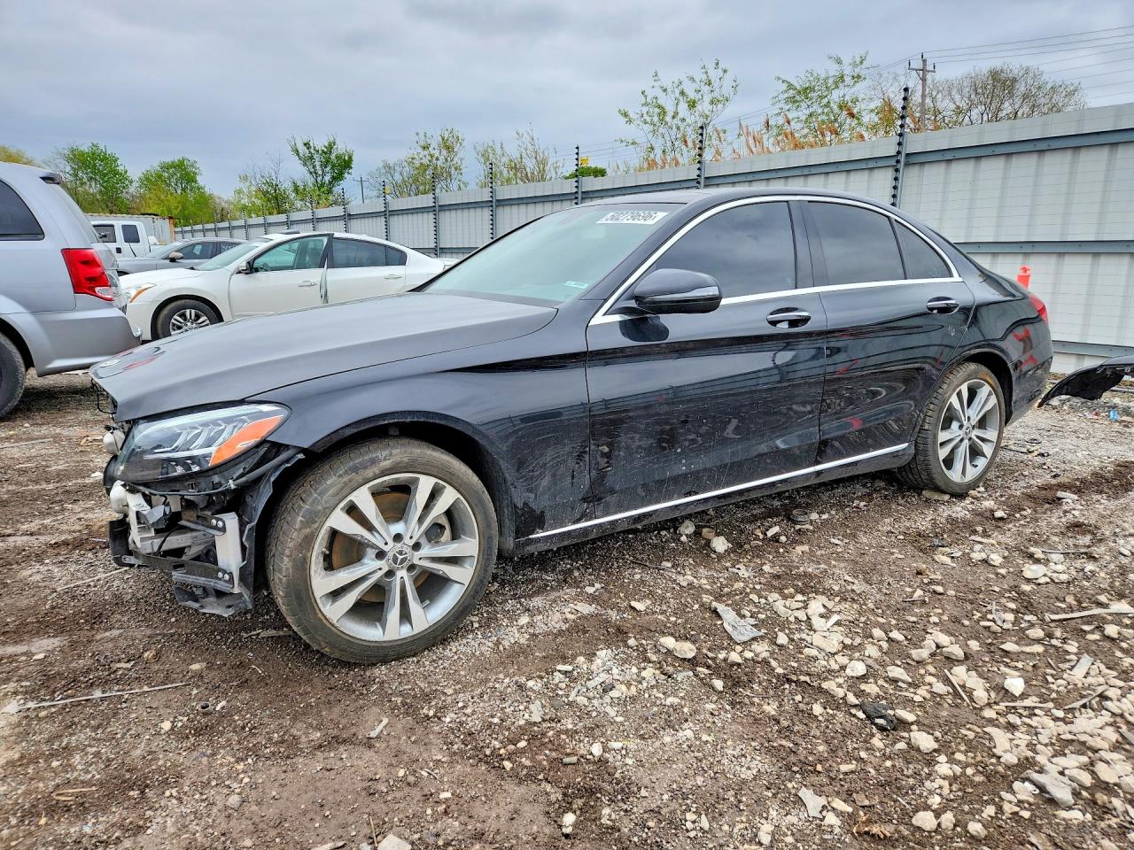 Salvage Mercedes-Benz C-Class Image