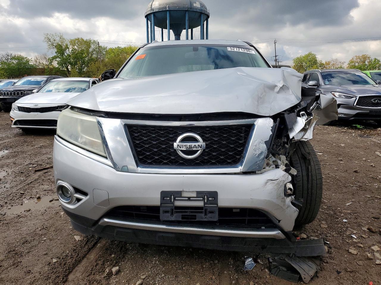 Nissan Pathfinder Sv