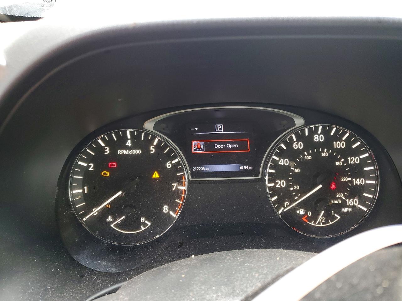 Nissan Pathfinder Sv