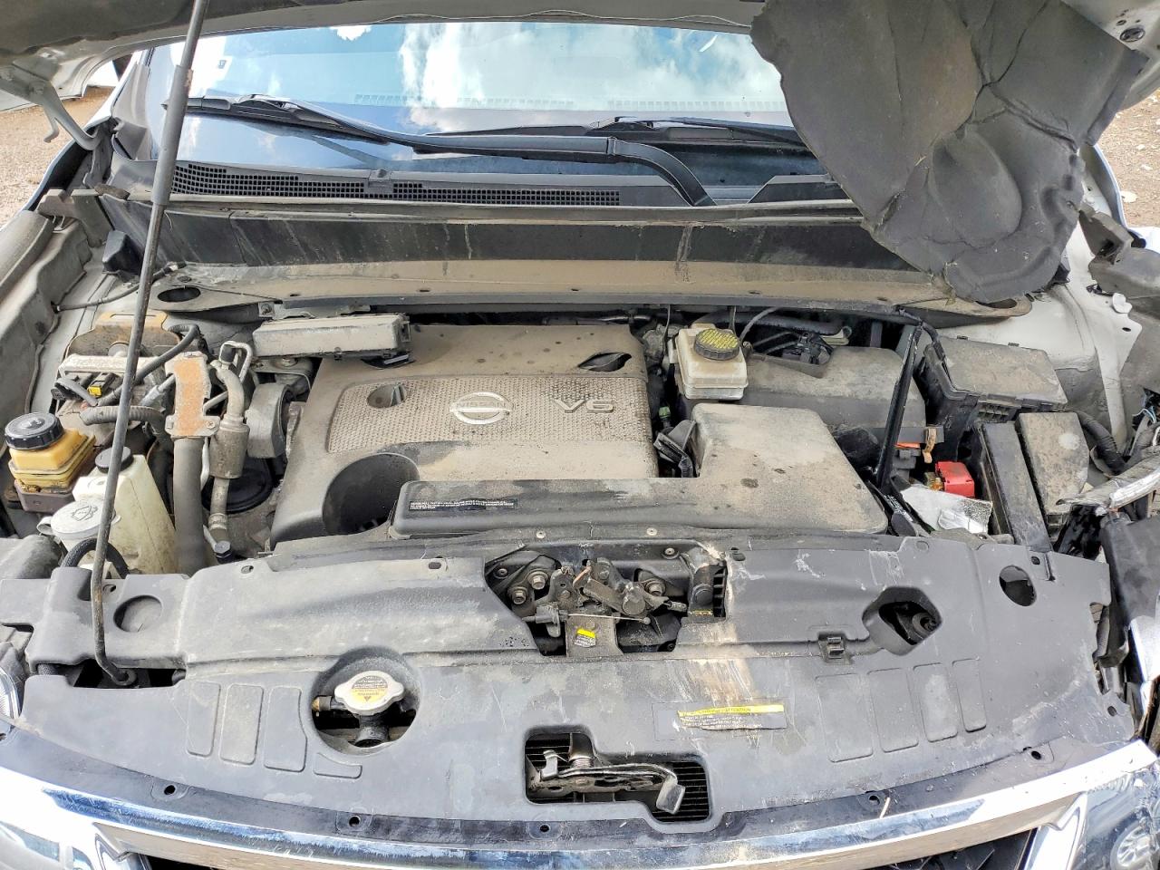 Nissan Pathfinder Sv