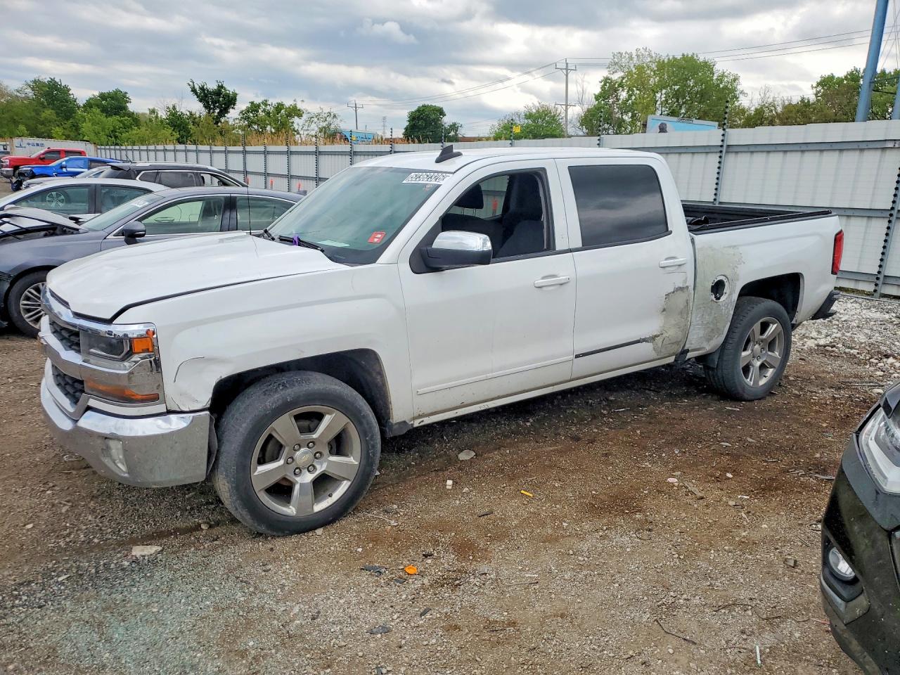 Salvage Chevrolet Silverado Image