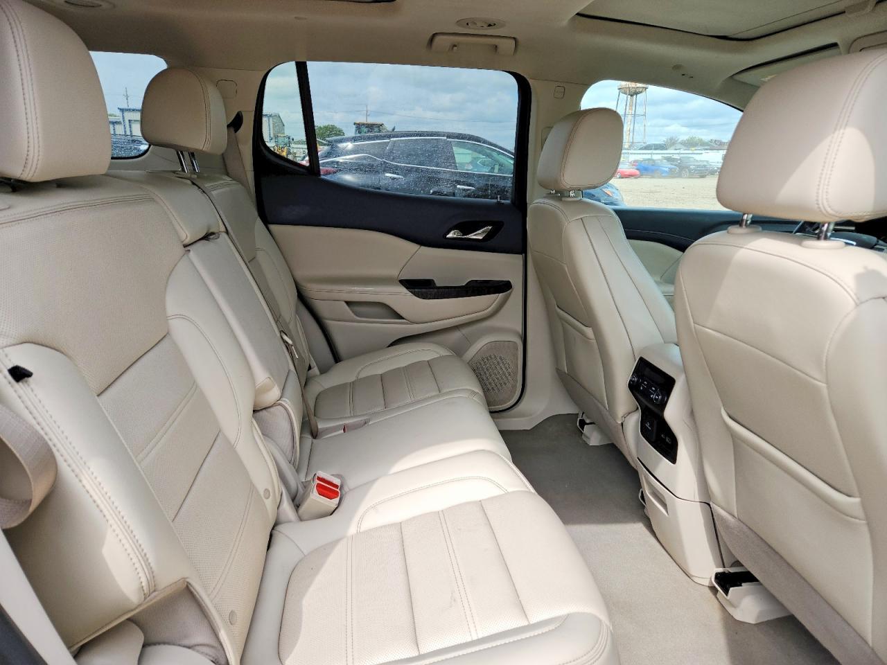 GMC Acadia Denali