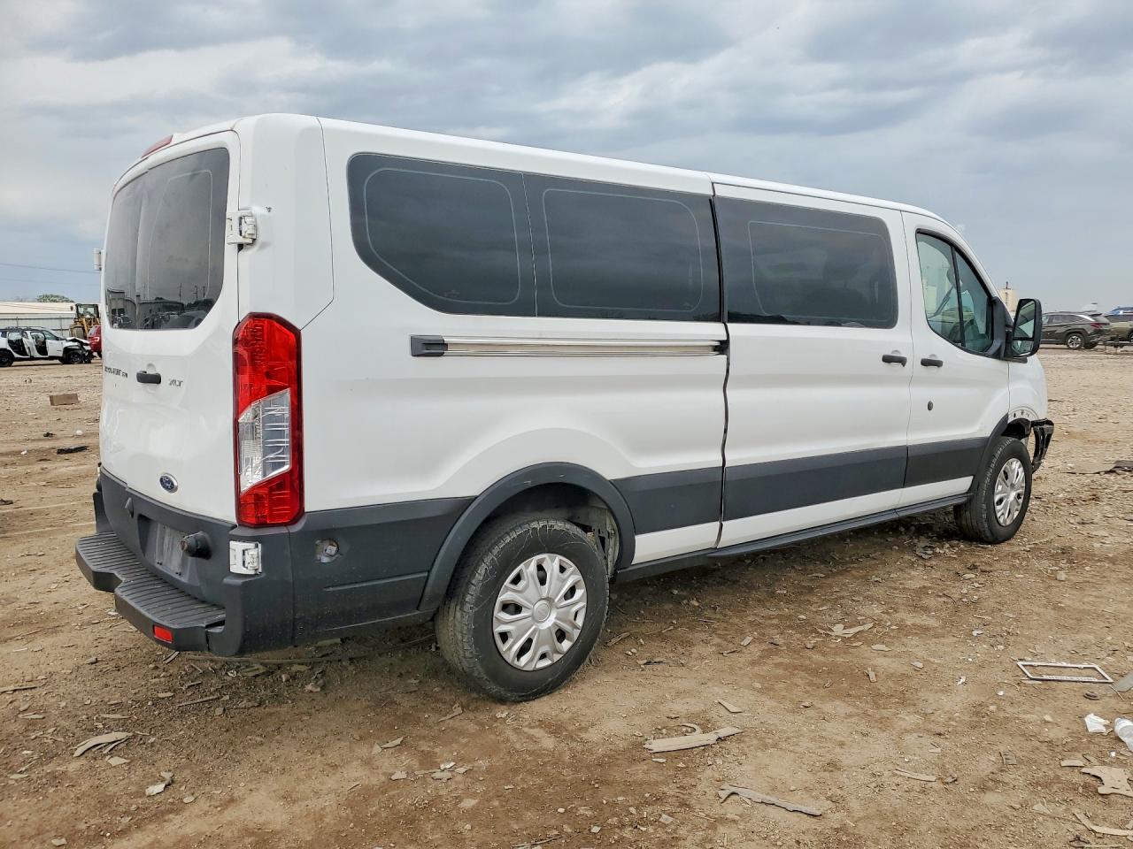 Ford Transit T-350