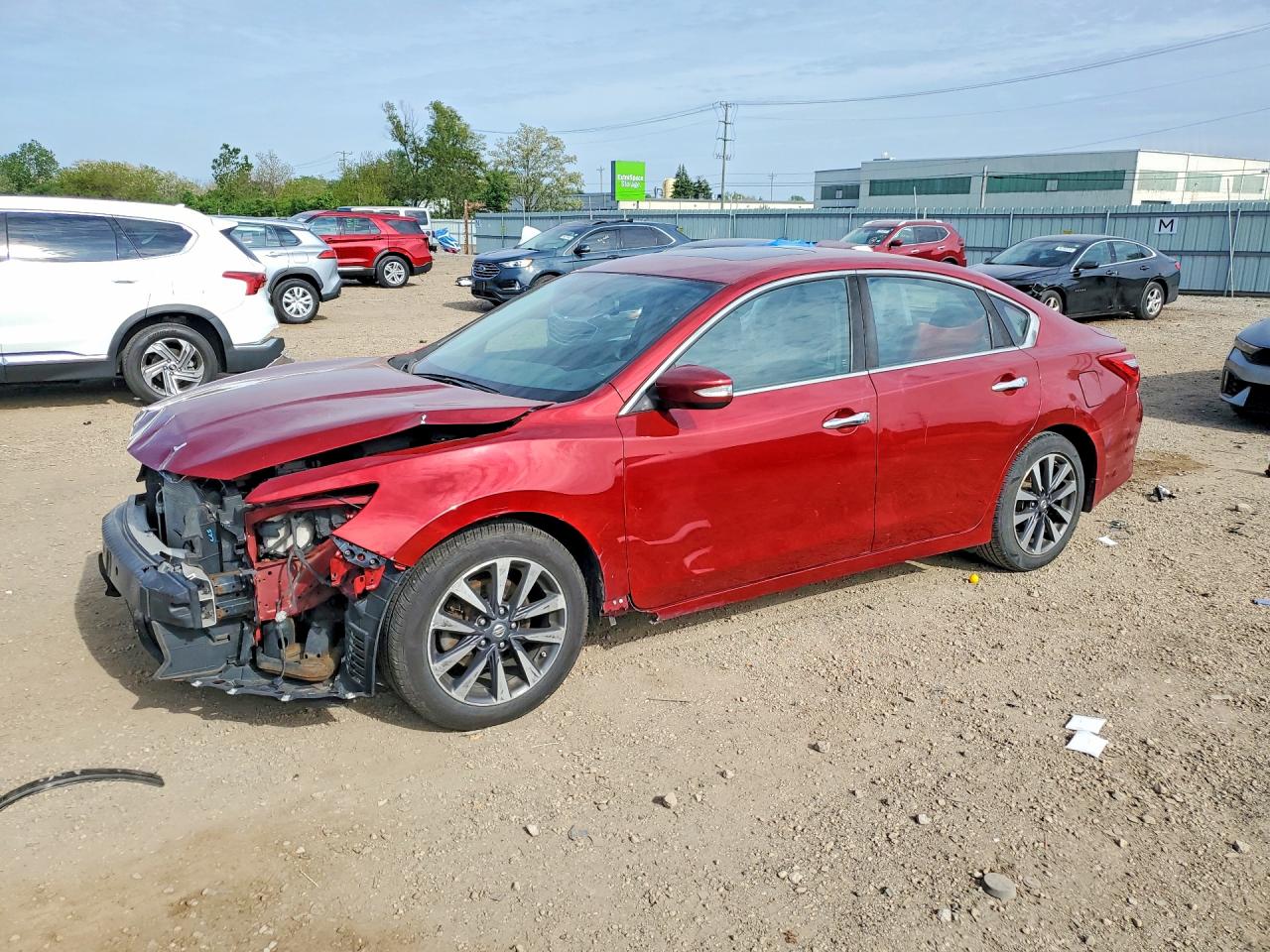 Salvage Nissan Altima Image