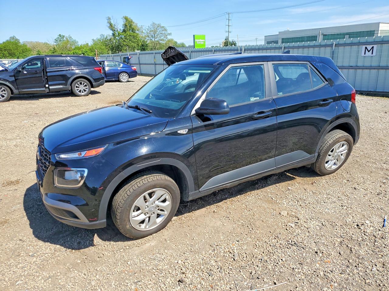 Salvage Hyundai VENUE Image