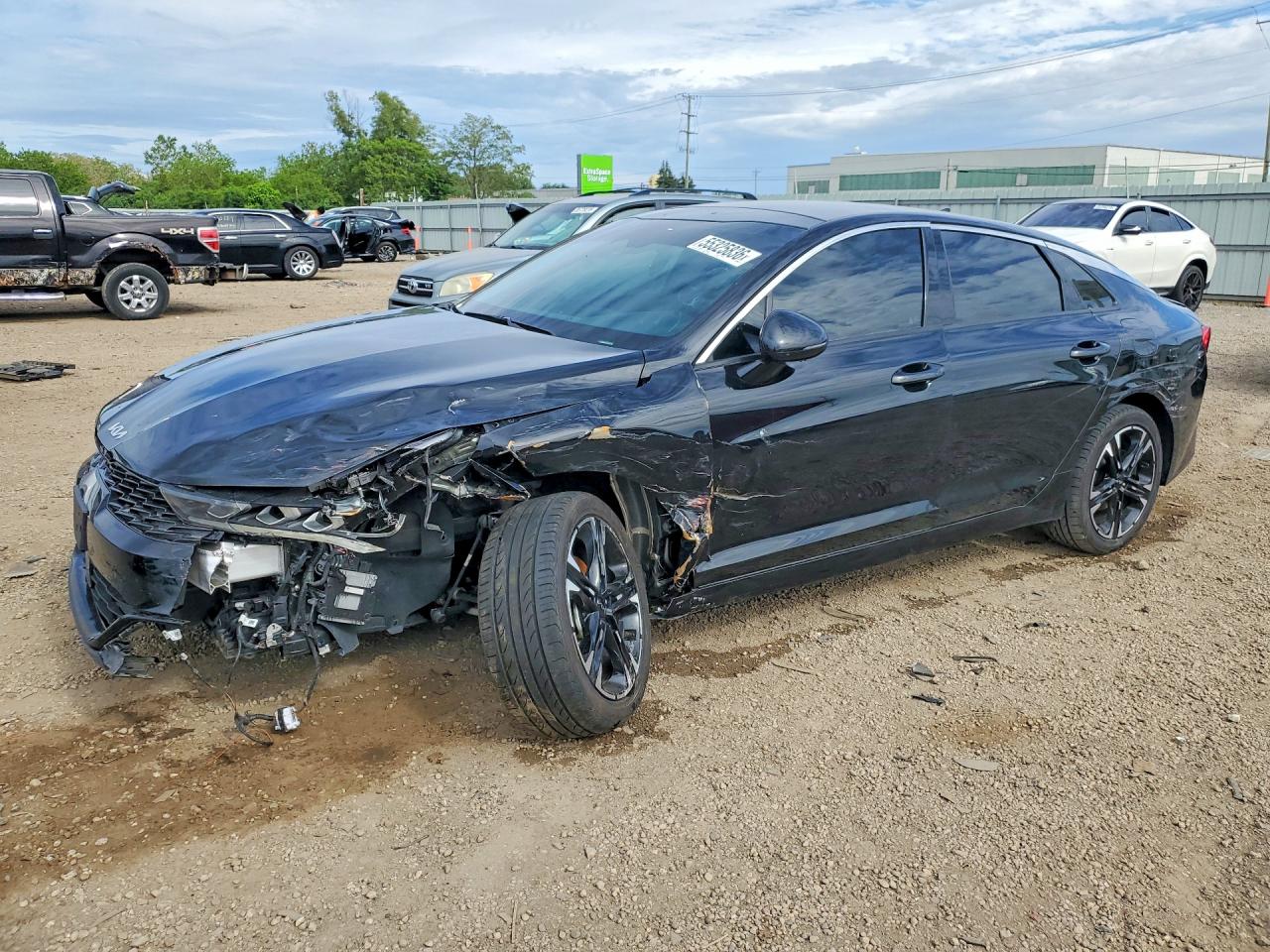 Salvage Kia K5 Image