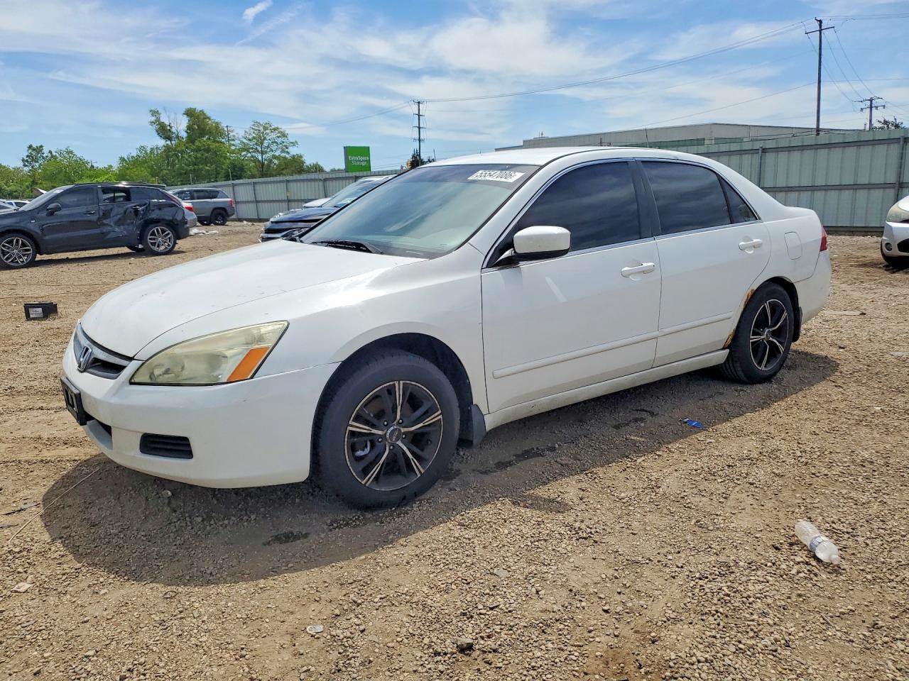 Salvage Honda Accord Image