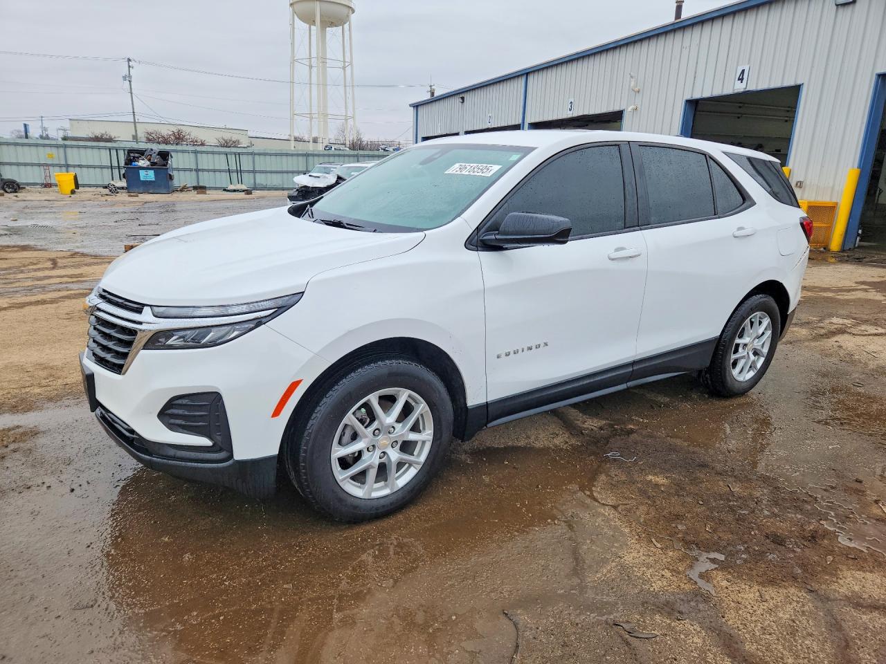 Salvage Chevrolet Equinox Image
