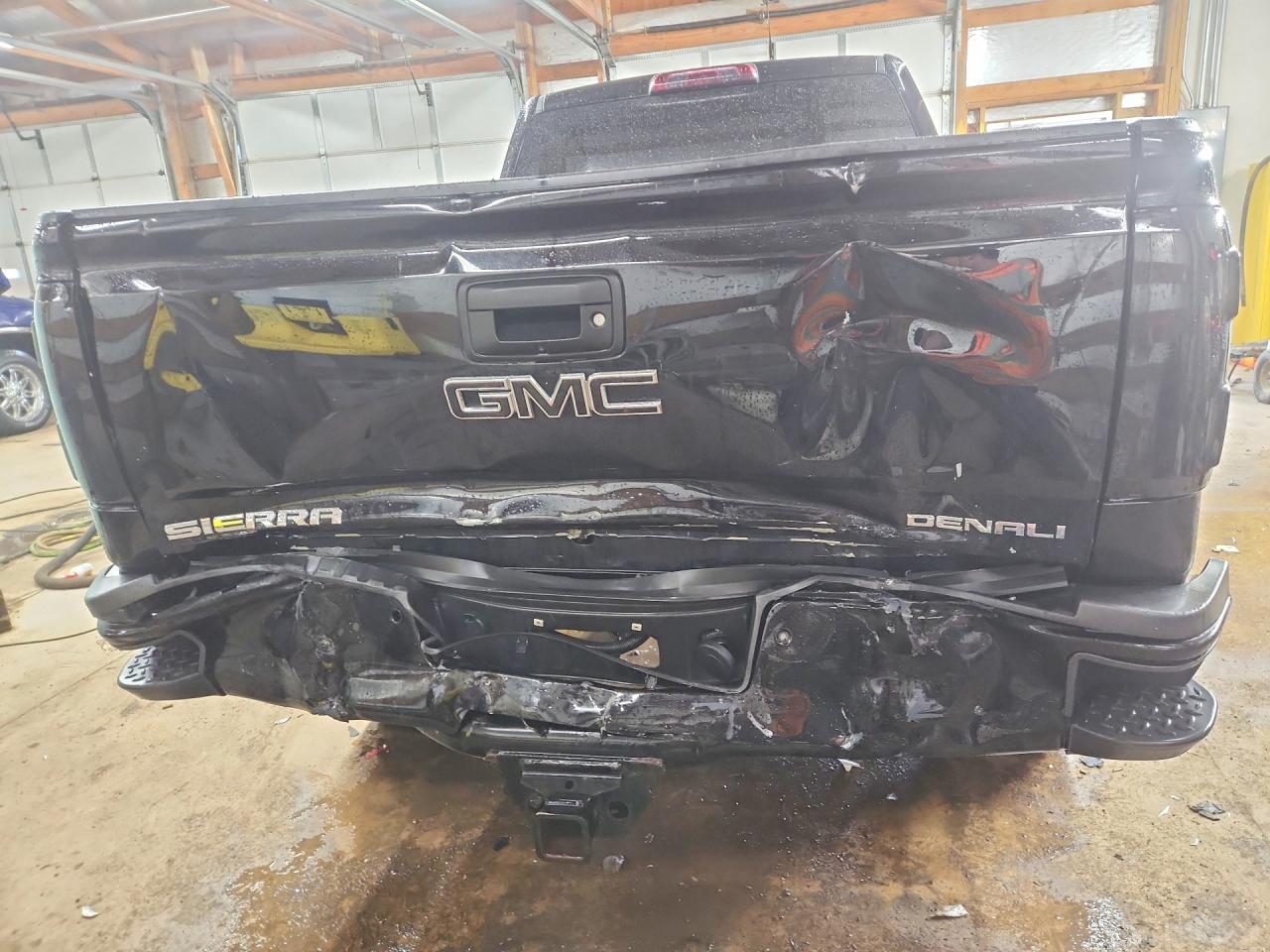 GMC Sierra K2500 Denali
