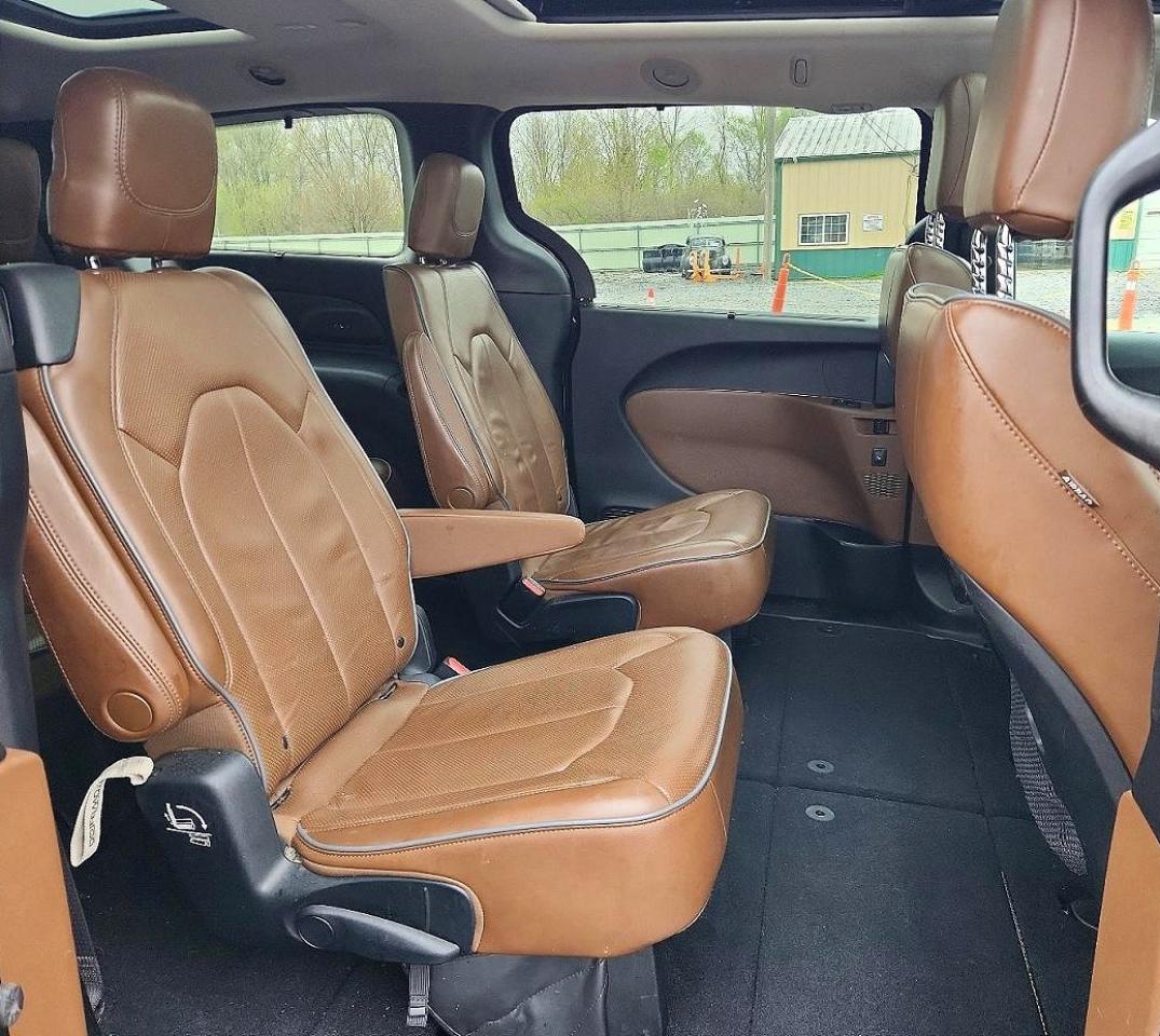 Chrysler Pacifica Limited