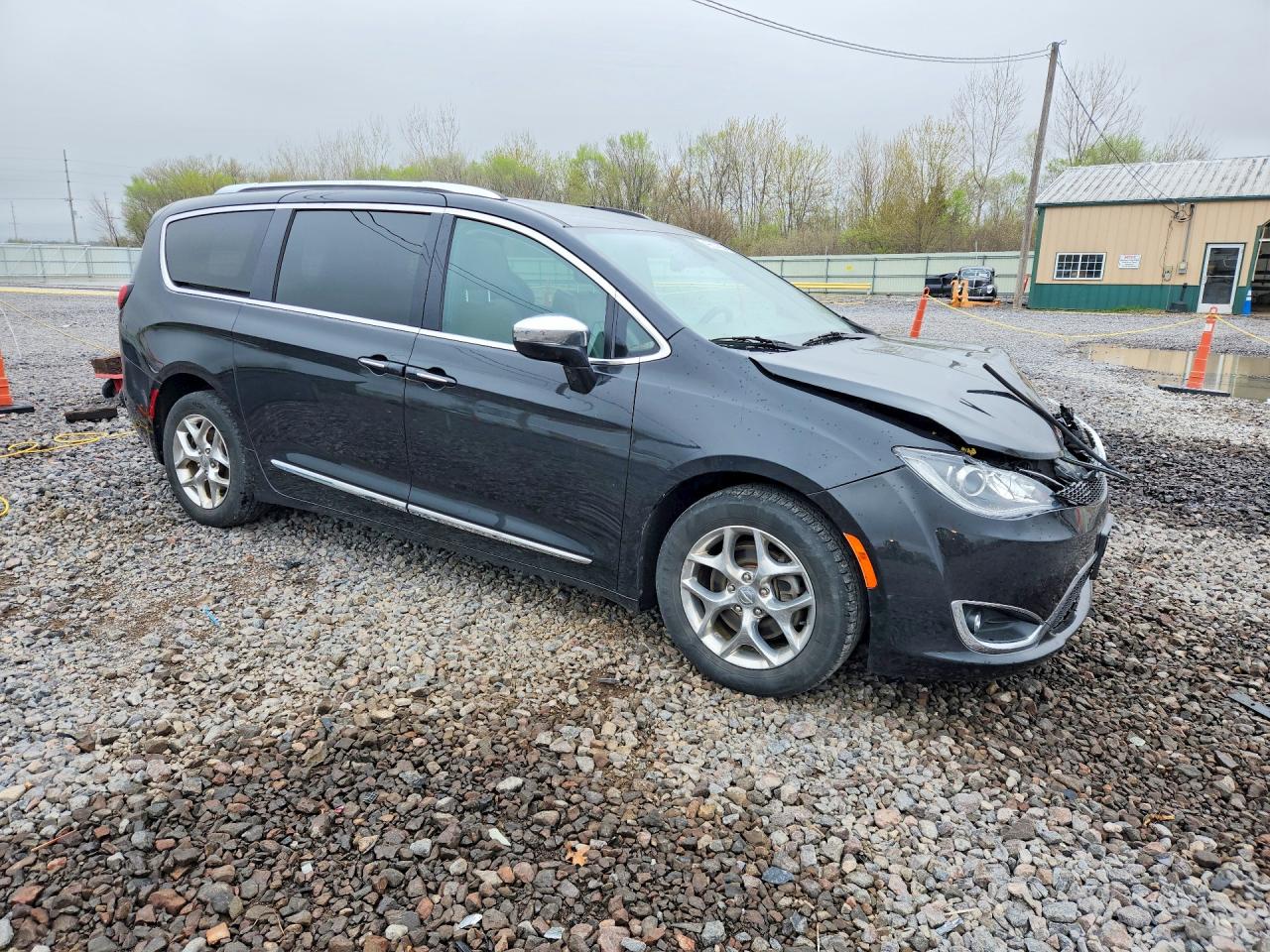 Chrysler Pacifica Limited