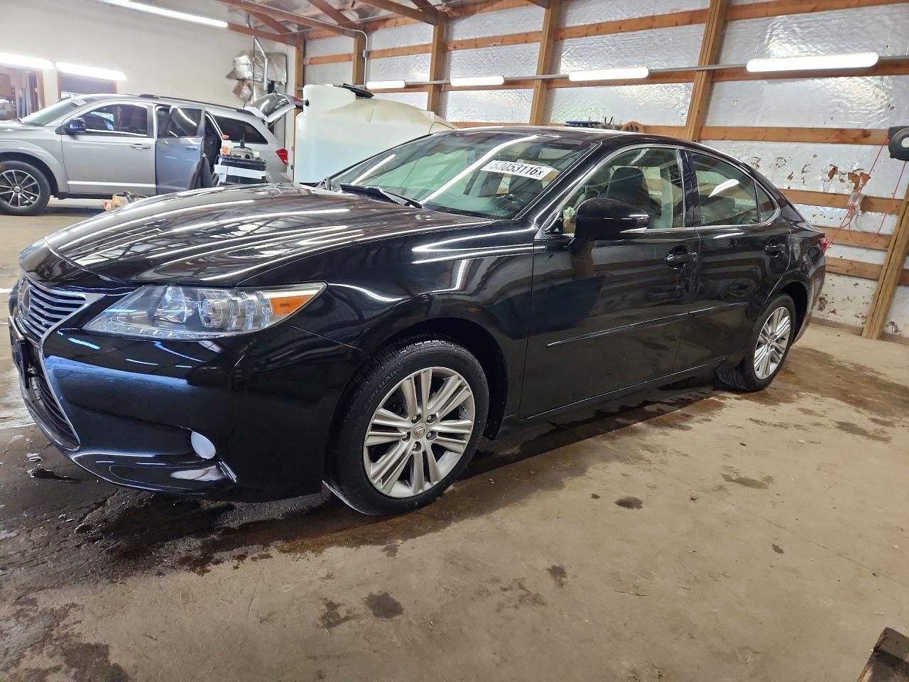 Salvage Lexus Es Image