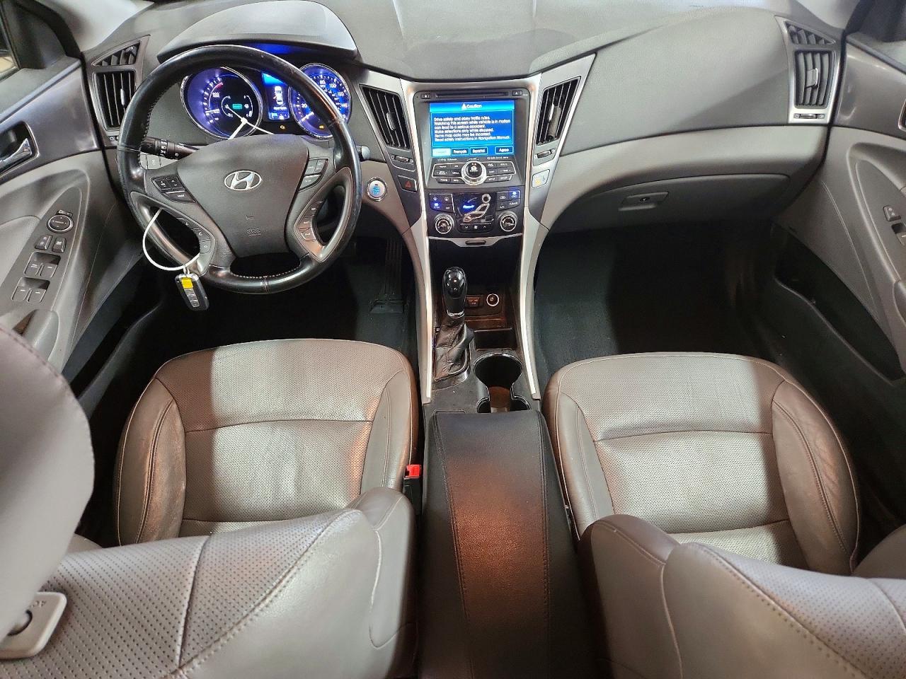 Hyundai SONATA Hybrid