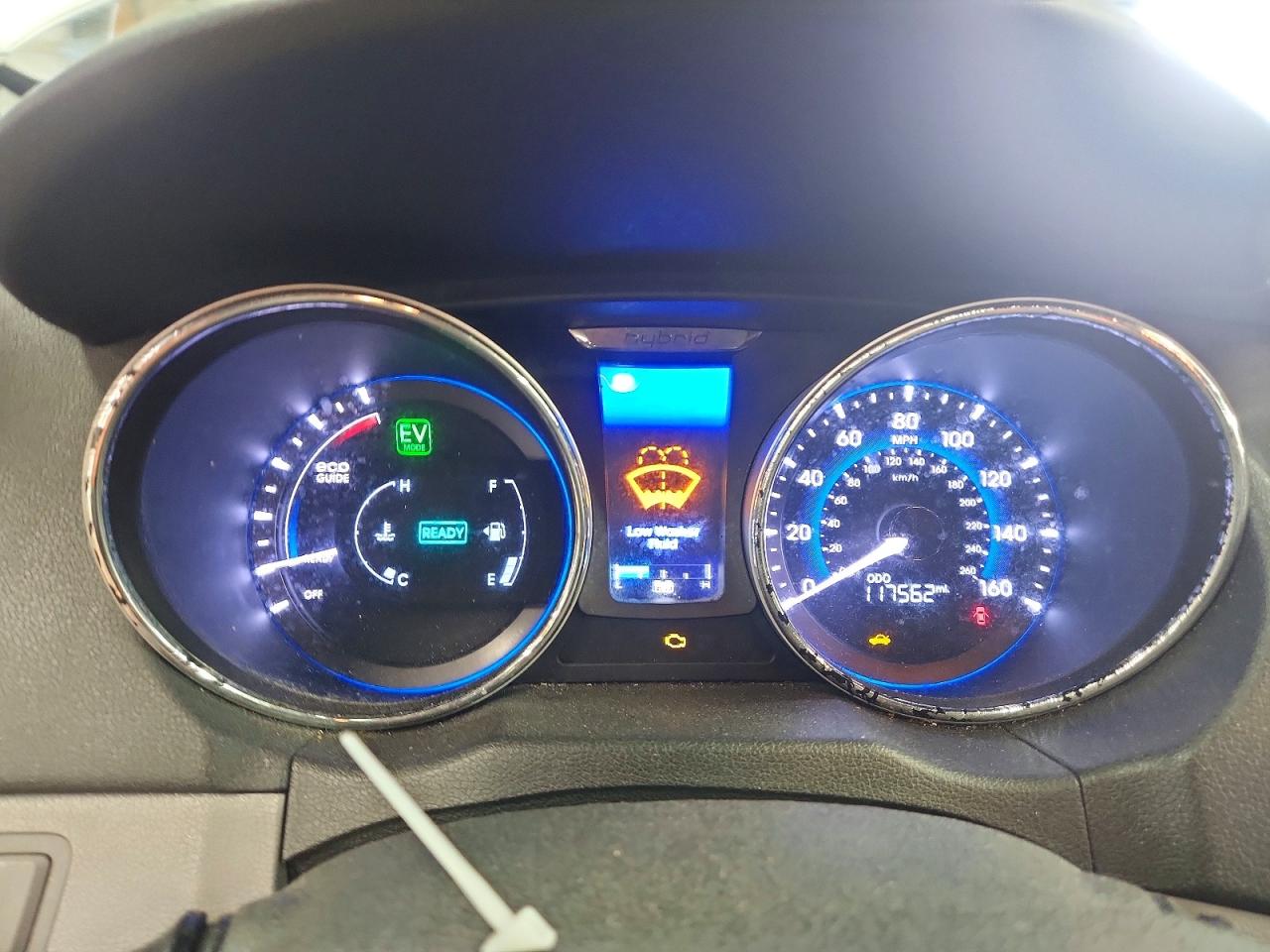Hyundai SONATA Hybrid