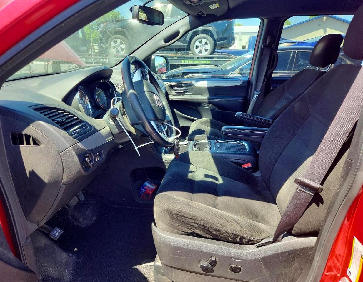 Dodge Caravan Sxt