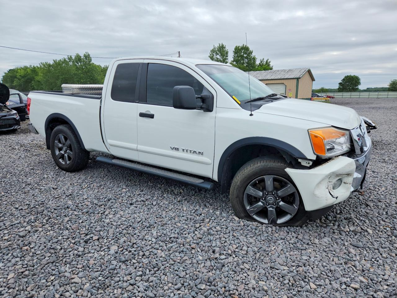 Nissan Titan Sv