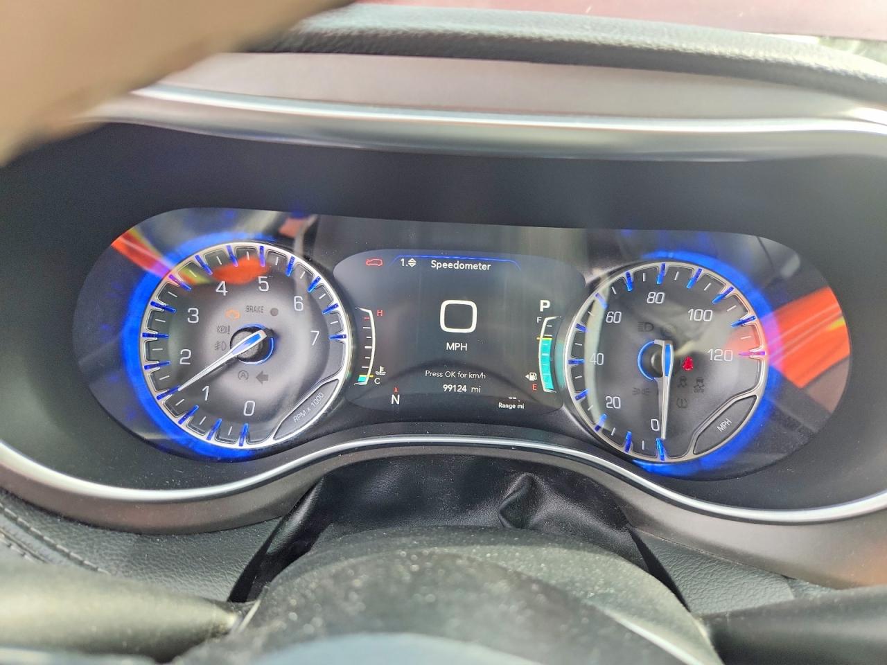 Chrysler Pacifica Limited