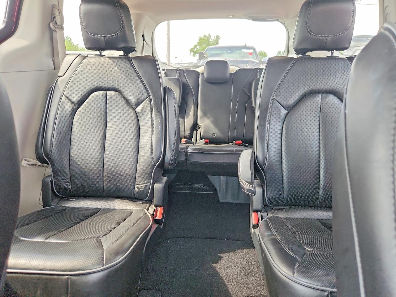 Chrysler Pacifica Limited