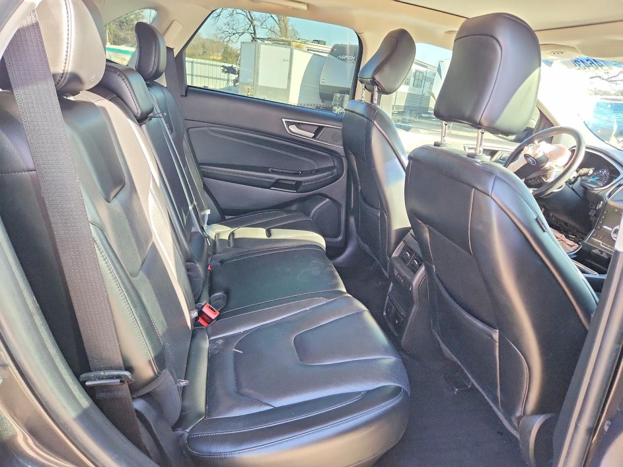 Ford Edge Titanium