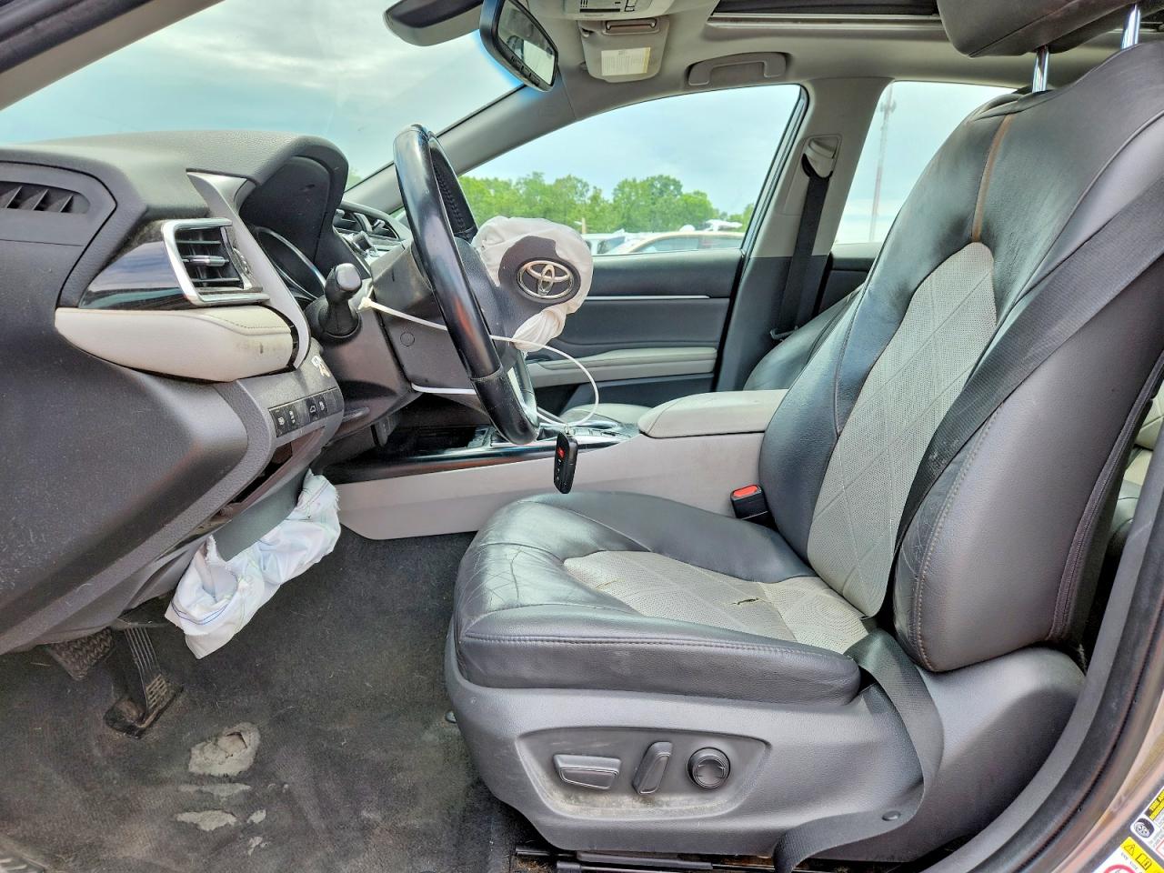 Toyota Camry Xle