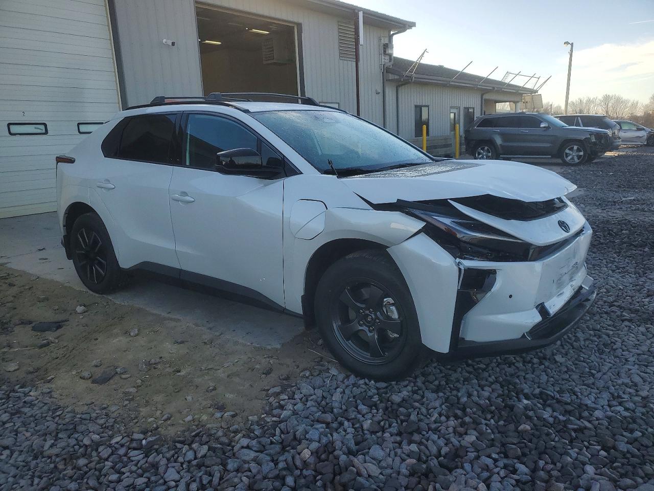 Toyota Bz Xle Xle