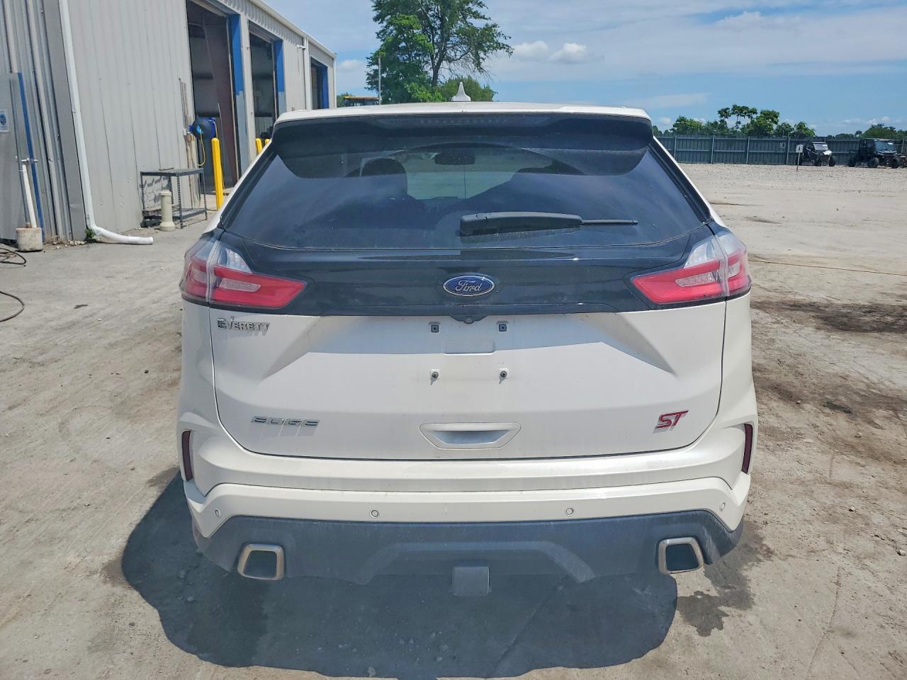 Ford Edge St