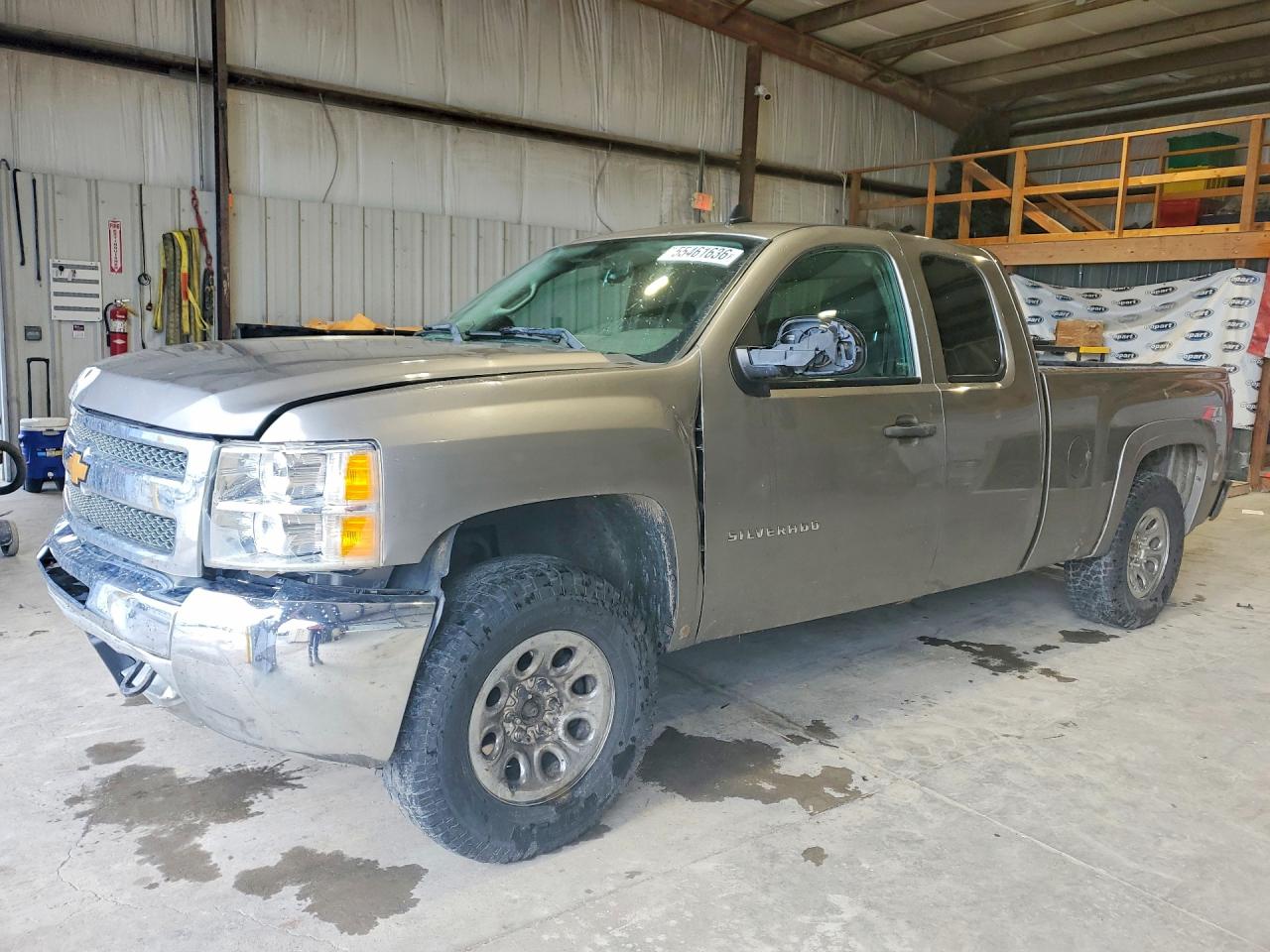 Salvage Chevrolet Silverado Image