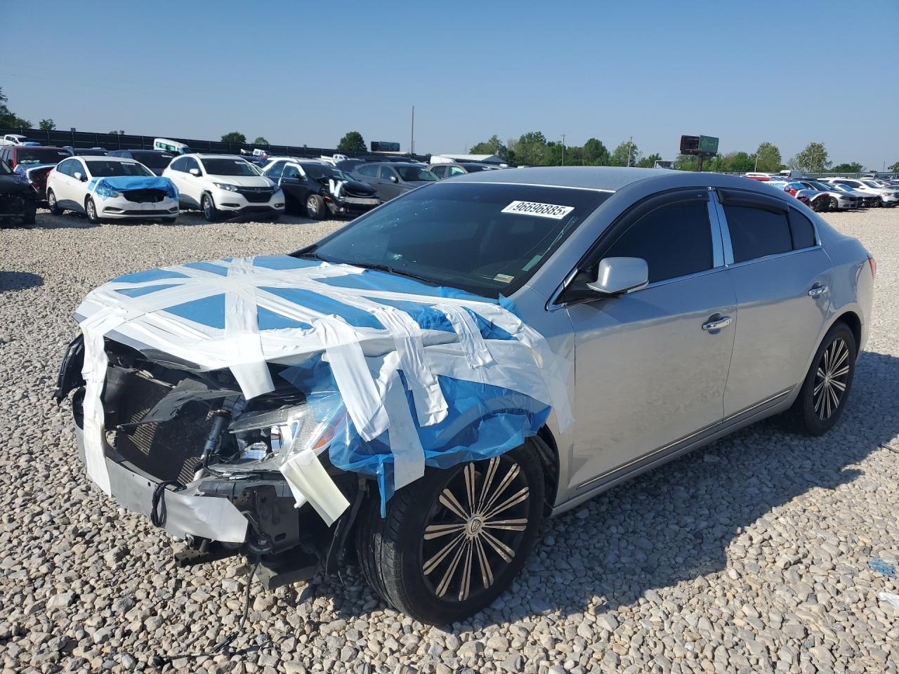 Salvage Buick LaCrosse Image