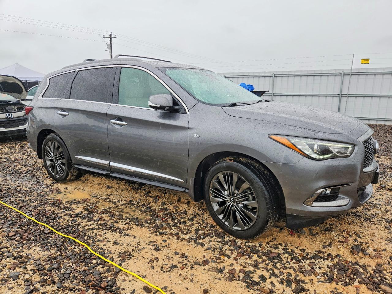 INFINITI Qx Luxe