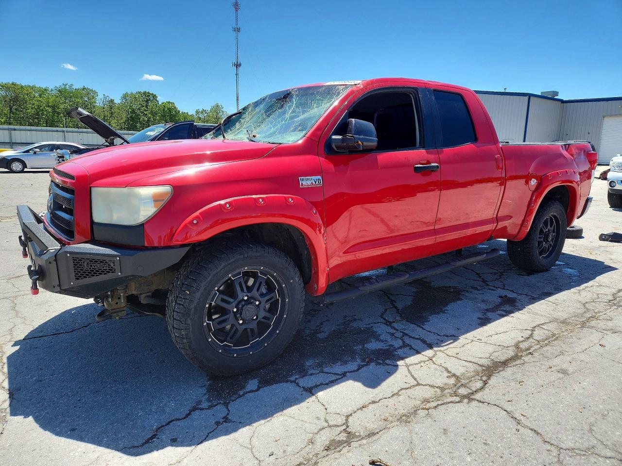 Salvage Toyota Tundra Image
