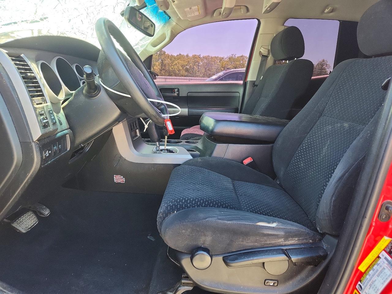 Toyota Tundra Double Cab Sr5