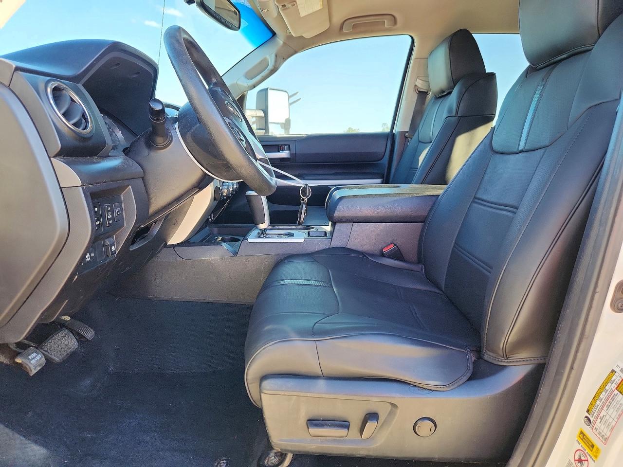 Toyota Tundra Sr5