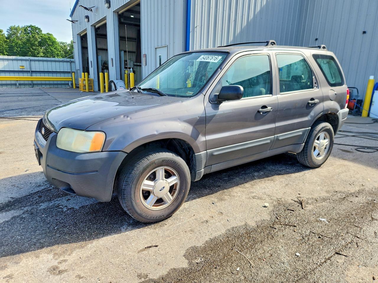 Salvage Ford Escape Image