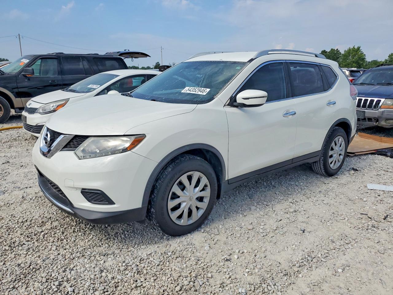 Salvage Nissan Rogue Image