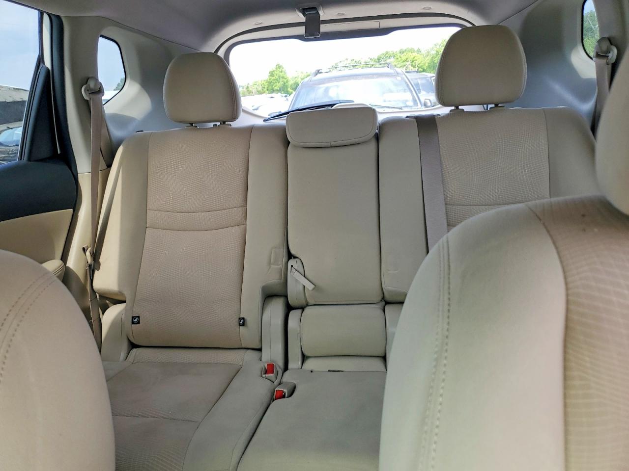 Nissan Rogue S