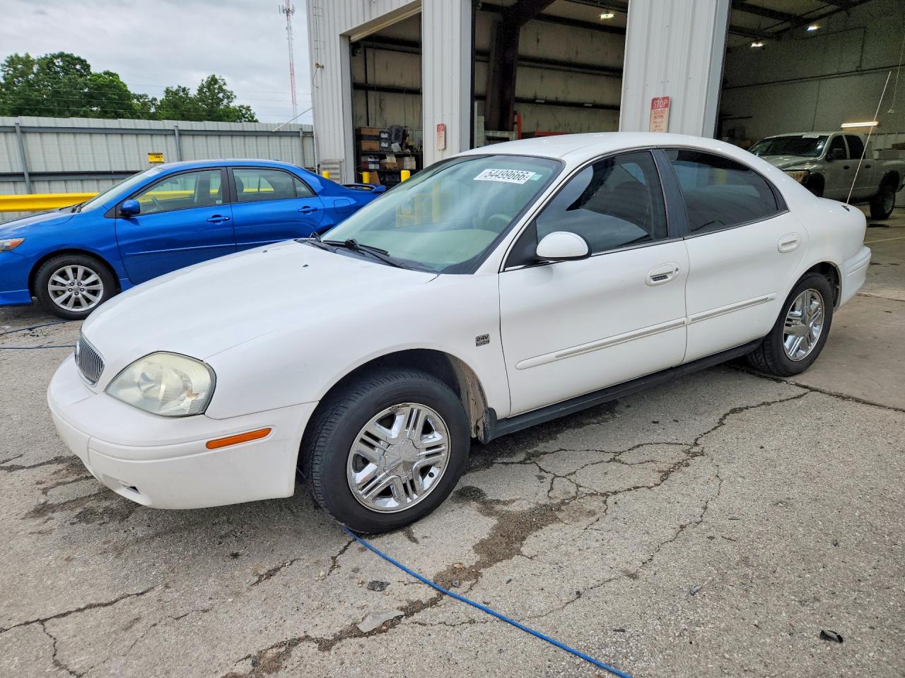 Salvage Mercury Sable Image