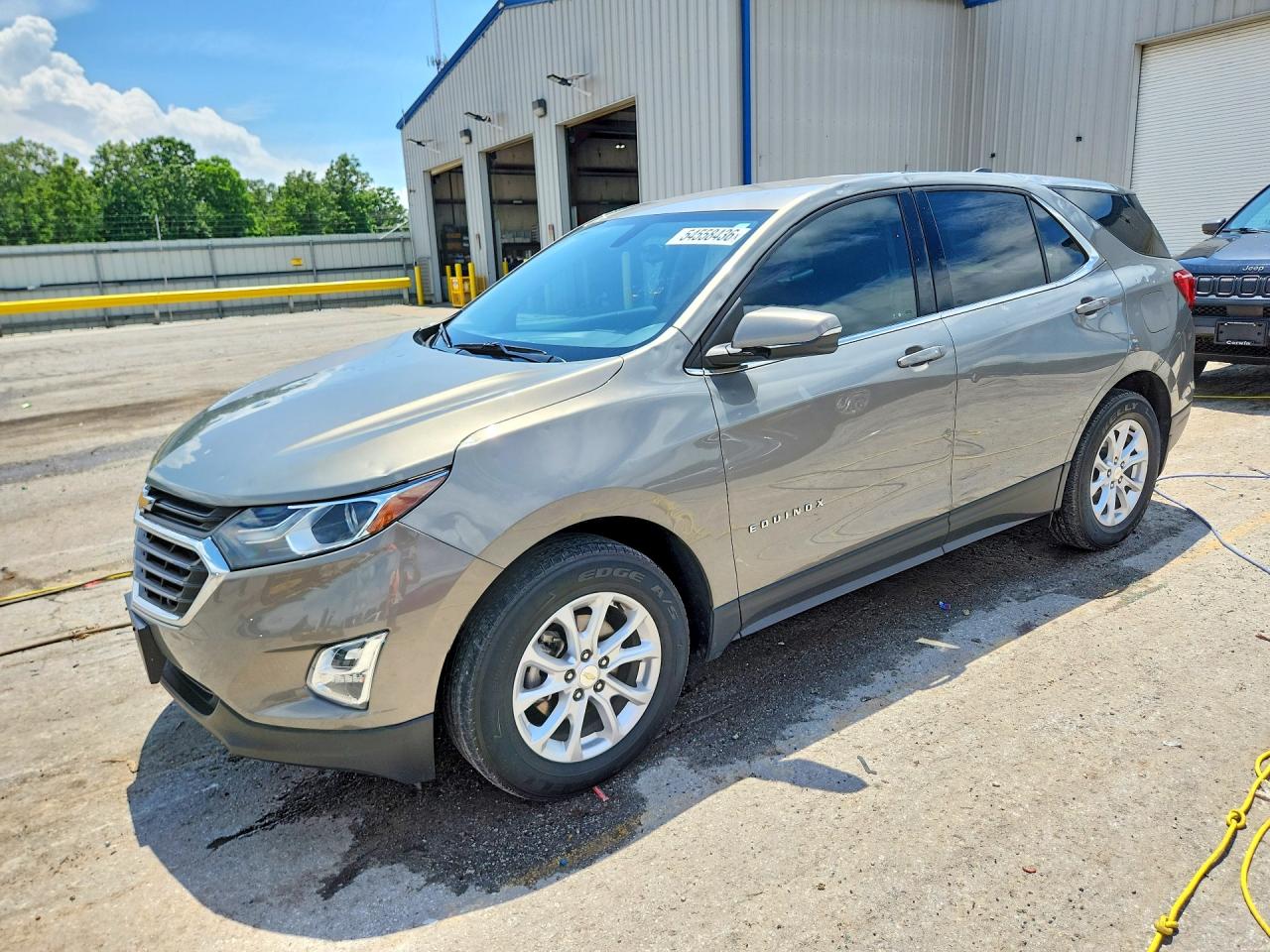 Salvage Chevrolet Equinox Image