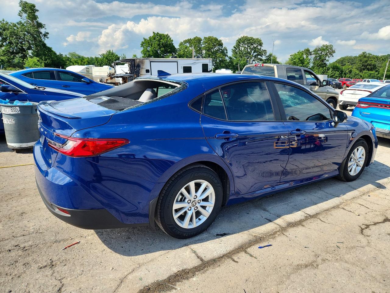 Toyota Camry Le