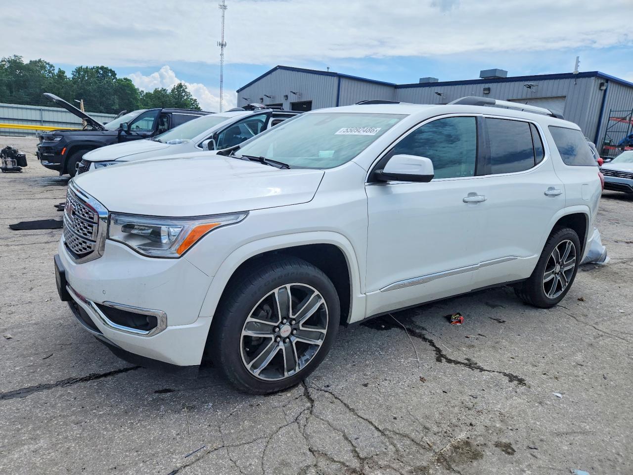 Salvage GMC Acadia Image