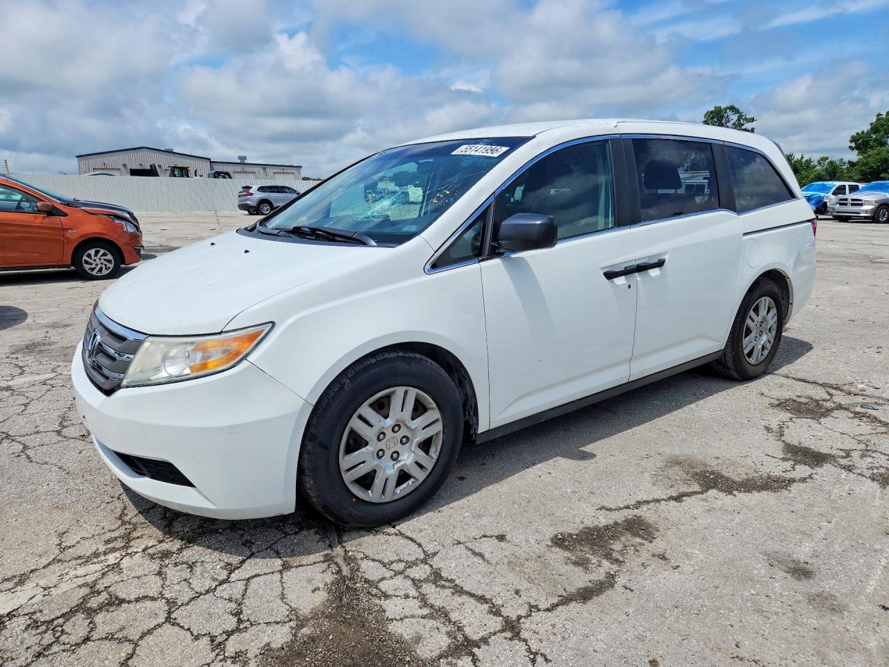 Salvage Honda Odyssey Image