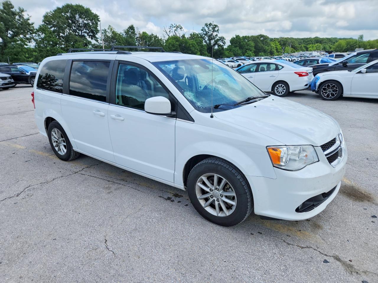 Dodge Caravan Sxt