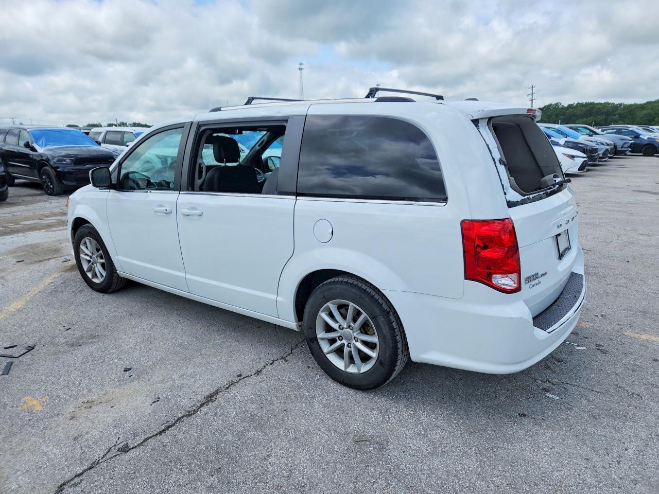 Dodge Caravan Sxt