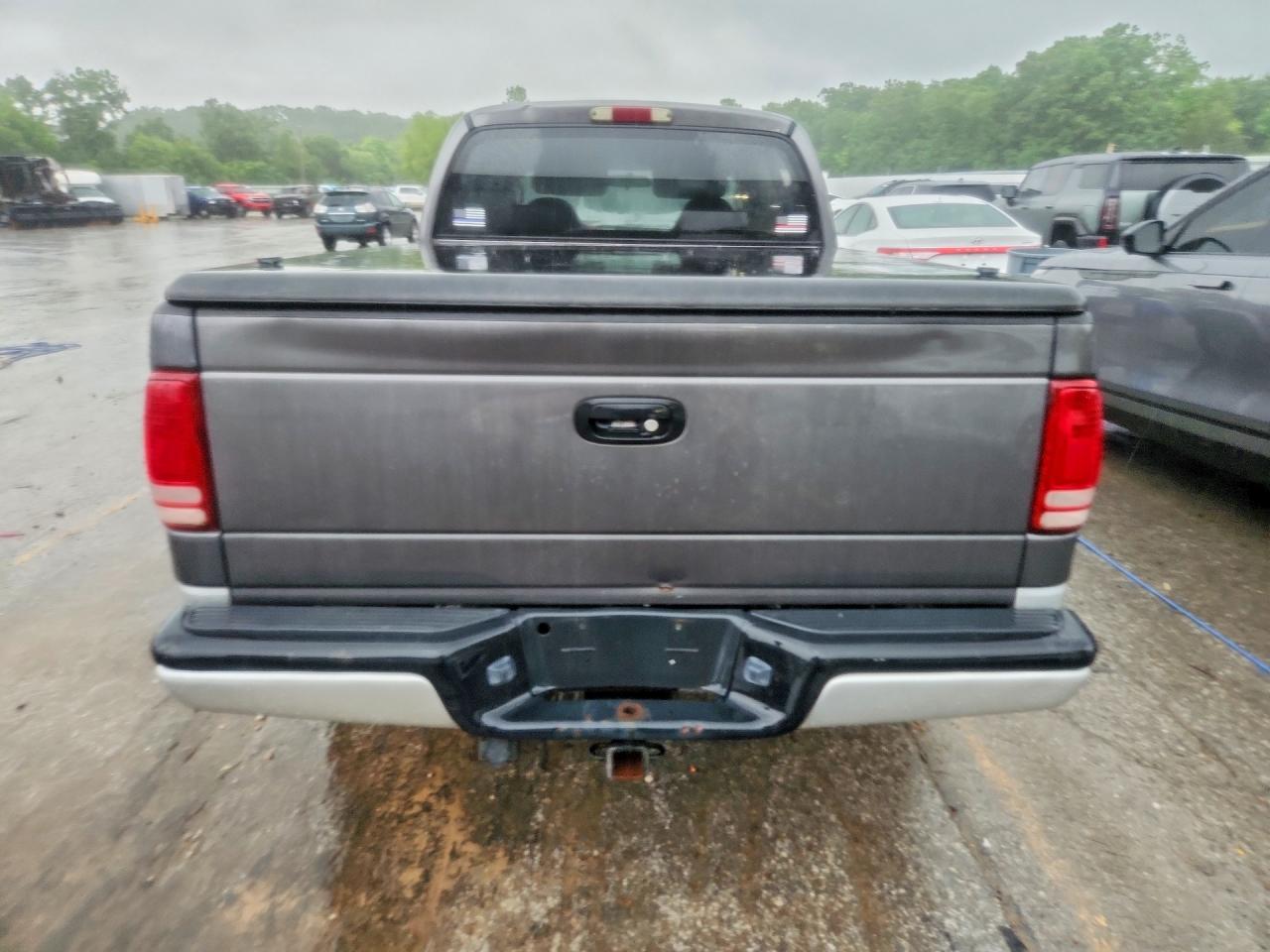 Dodge Dakota Quad Slt