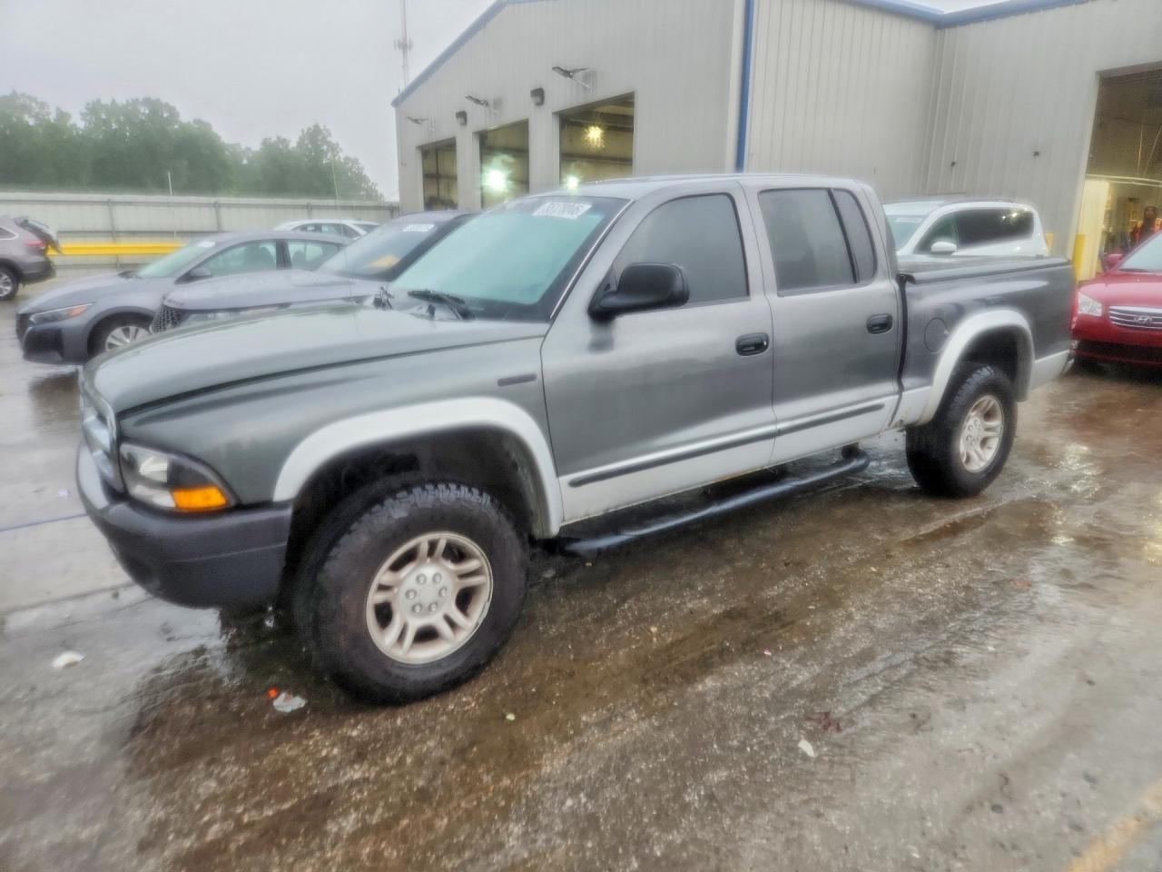 Salvage Dodge Dakota Image