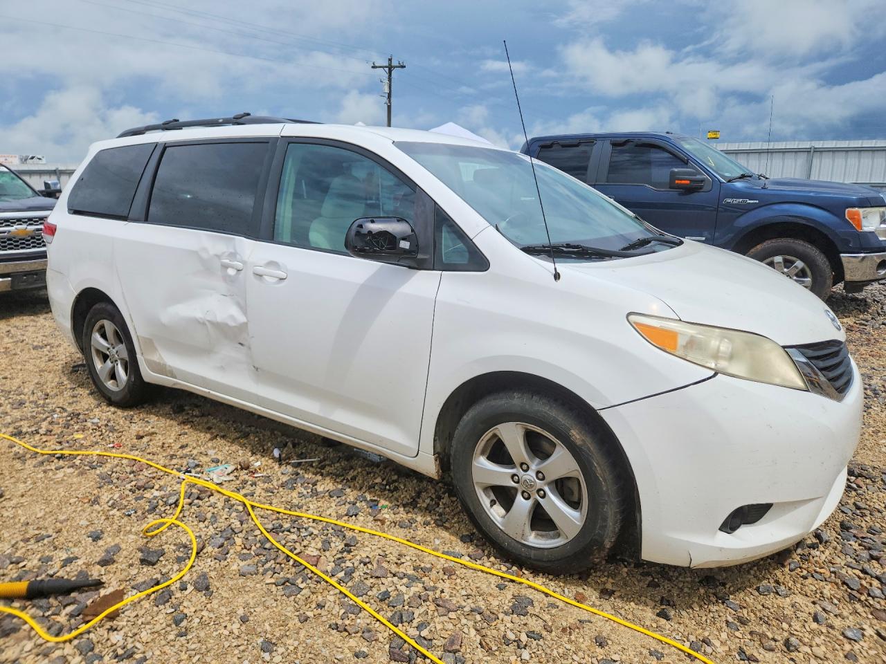 Toyota Sienna Le