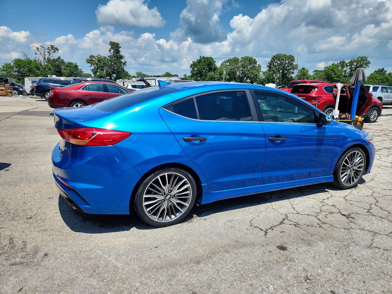 Hyundai ELANTRA Sport