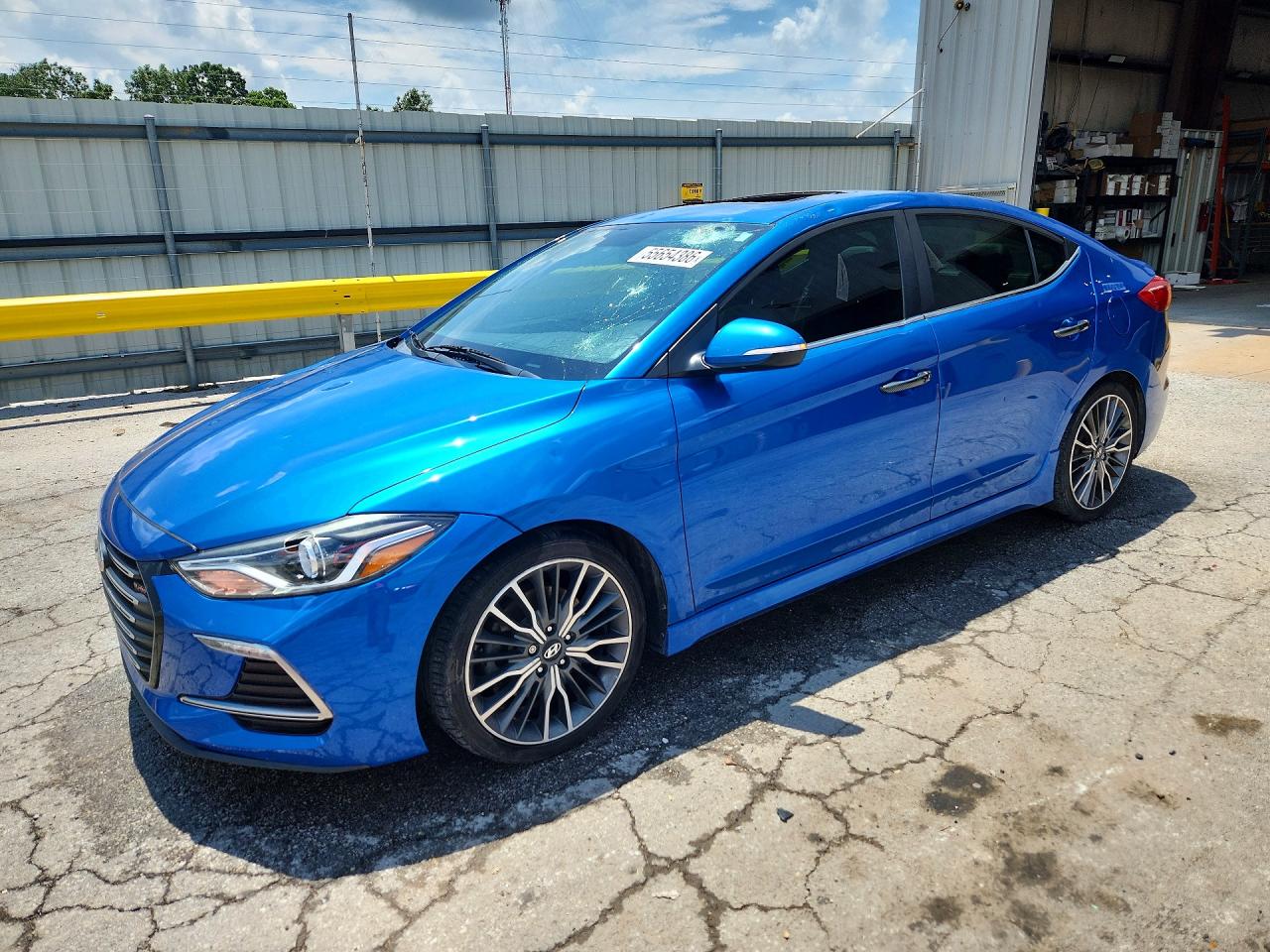 Salvage Hyundai ELANTRA Image