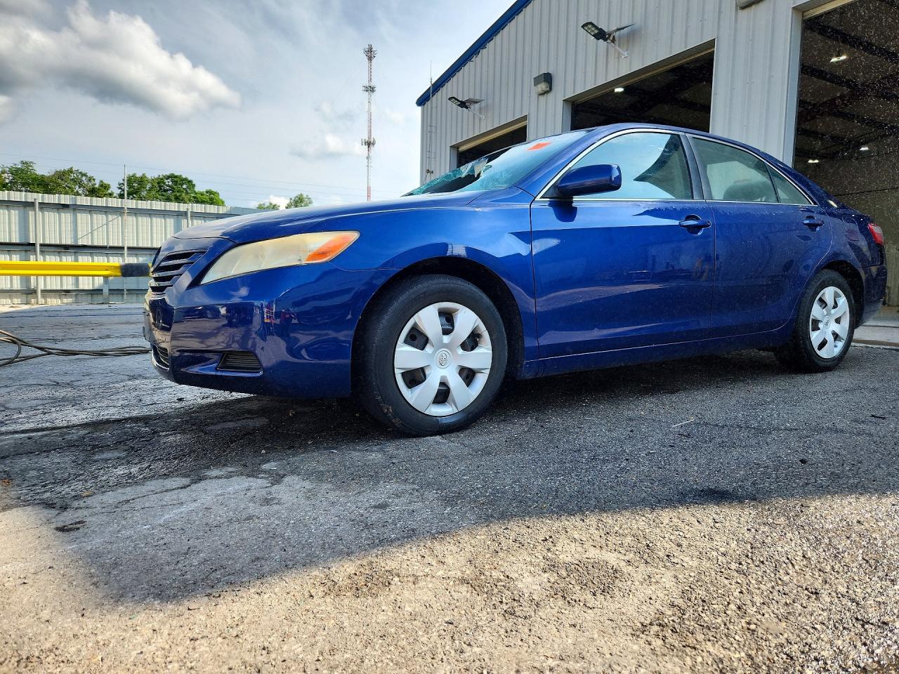 Salvage Toyota Camry Image